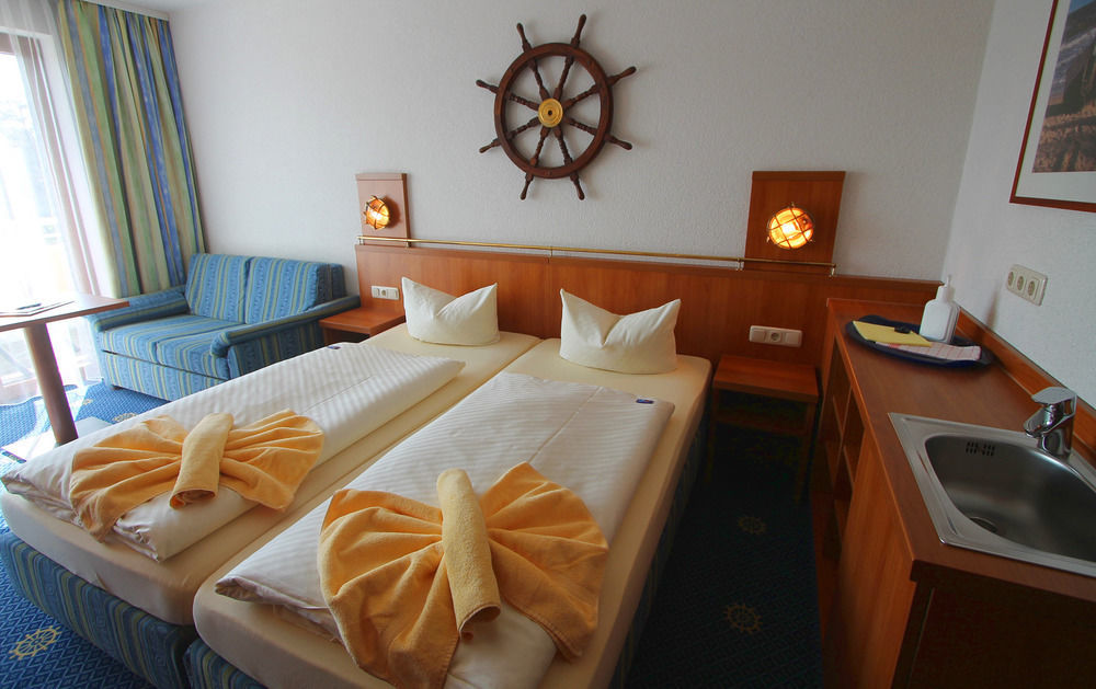 Familien Wellness Hotel Seeklause: Pirate Island Adventure & All-Inclusive Family Retreat Trassenheide Exterior photo