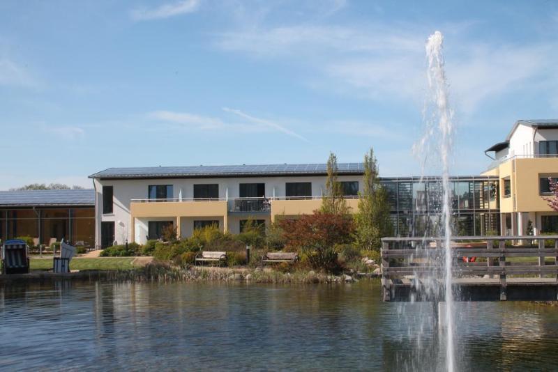 Familien Wellness Hotel Seeklause: Pirate Island Adventure & All-Inclusive Family Retreat Trassenheide Exterior photo